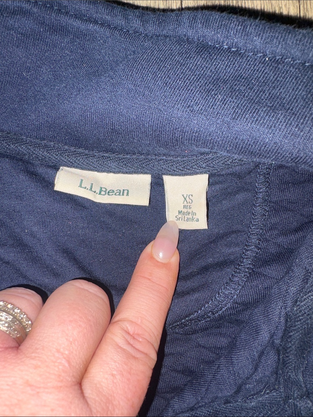 LL Bean Women's Quilted Quarter-Zip Pullover XS - Picture 3 of 6